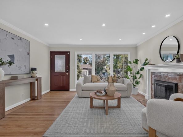 3050 Hastings Avenue, Redwood City CA 94061