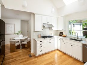 428 Santa Clara Avenue, Redwood City CA 94061
