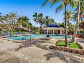 21248 Harbor Way 24324, Aventura FL 33180