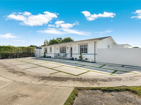 12030 SW 190th Ter, Miami FL 33177