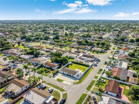 12030 SW 190th Ter, Miami FL 33177