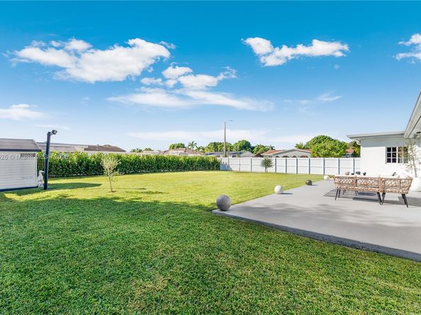 12030 SW 190th Ter, Miami FL 33177