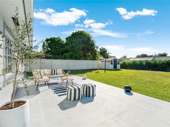 12030 SW 190th Ter, Miami FL 33177