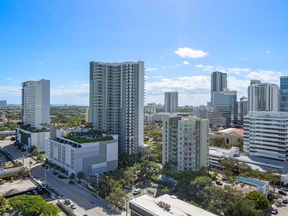 315 NE 3rd Ave 1805, Fort Lauderdale FL 33301