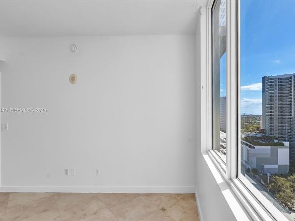 315 NE 3rd Ave 1805, Fort Lauderdale FL 33301