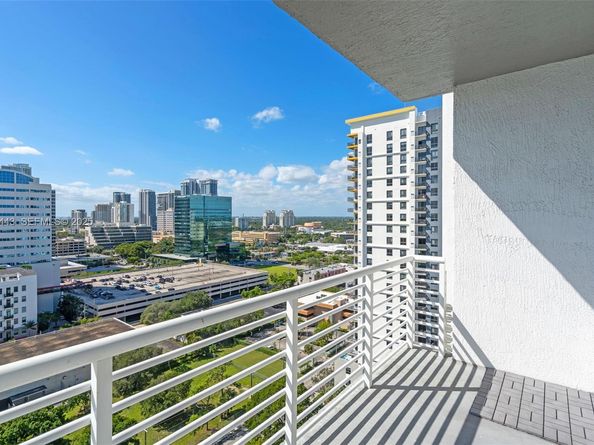 315 NE 3rd Ave 1805, Fort Lauderdale FL 33301