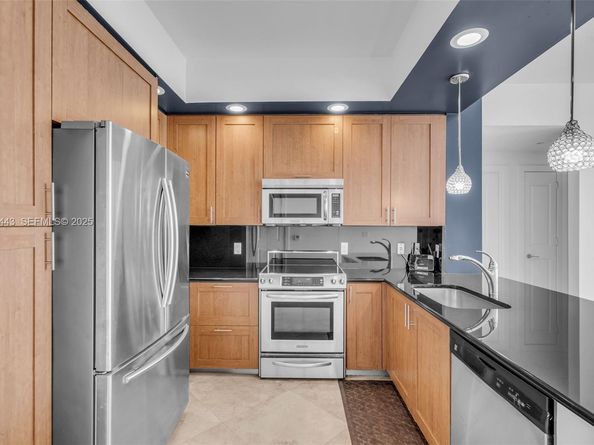 315 NE 3rd Ave 1805, Fort Lauderdale FL 33301