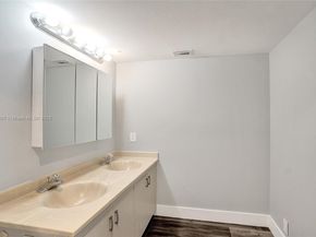 3001 Portofino Isle K2, Coconut Creek FL 33066