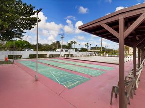 2901 NW 46th Ave 307, Lauderdale Lakes FL 33313