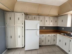 800 Parkview Dr 303, Hallandale Beach FL 33009