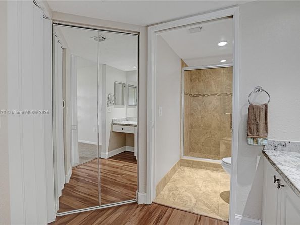 13700 SW 14th St 410D, Pembroke Pines FL 33027
