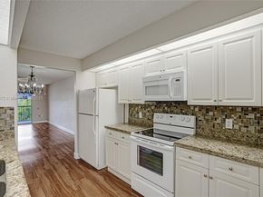 13700 SW 14th St 410D, Pembroke Pines FL 33027