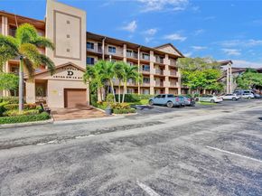 13700 SW 14th St 410D, Pembroke Pines FL 33027