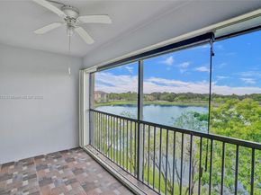 13700 SW 14th St 410D, Pembroke Pines FL 33027