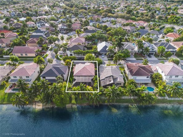 3181 SW 173rd Ter, Miramar FL 33029
