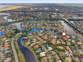 158 Dockside Cir, Weston FL 33327