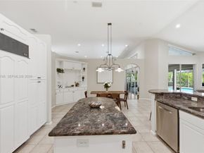 158 Dockside Cir, Weston FL 33327