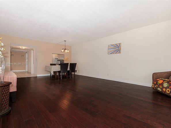 3200 N Palm Aire Dr 501, Pompano Beach FL 33069