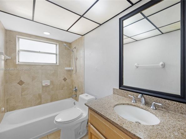 1750 W 46th St 544, Hialeah FL 33012