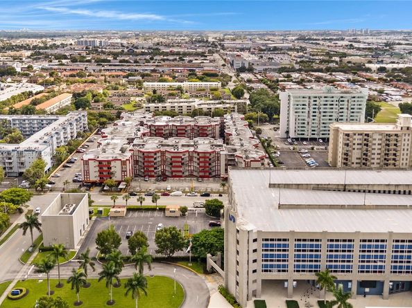 1750 W 46th St 544, Hialeah FL 33012