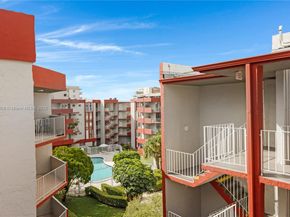 1750 W 46th St 544, Hialeah FL 33012