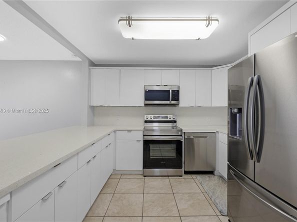 1750 W 46th St 544, Hialeah FL 33012