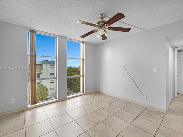 1750 W 46th St 544, Hialeah FL 33012