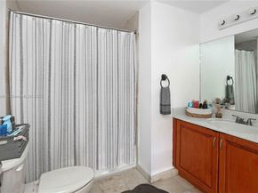 215 SW 42nd Ave PH08, Miami FL 33134