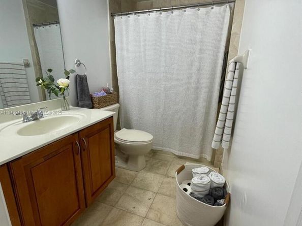 215 SW 42nd Ave PH08, Miami FL 33134