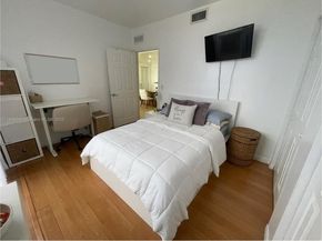 215 SW 42nd Ave PH08, Miami FL 33134