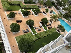 1050 Brickell Ave 1904, Miami FL 33131