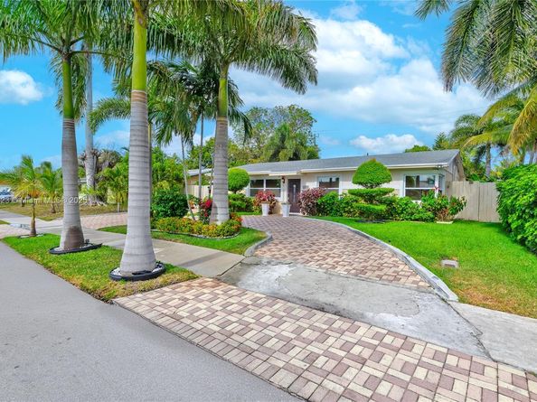 1480 SW 5th Ave, Deerfield Beach FL 33441