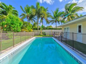 1480 SW 5th Ave, Deerfield Beach FL 33441
