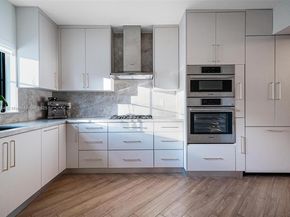 3153 Royal Palm Ave, Miami Beach FL 33140