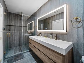 3153 Royal Palm Ave, Miami Beach FL 33140