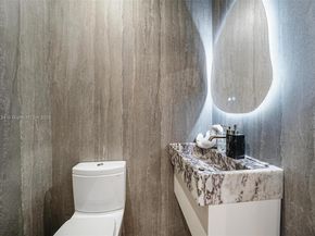 3153 Royal Palm Ave, Miami Beach FL 33140