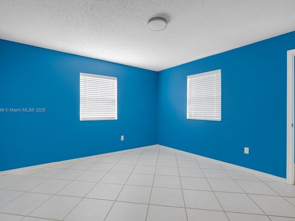 1005 SW 18th St, Boynton Beach FL 33426