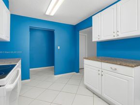 1005 SW 18th St, Boynton Beach FL 33426