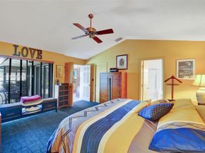 11590 SW 9th Ct, Pembroke Pines FL 33025