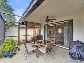 11590 SW 9th Ct, Pembroke Pines FL 33025