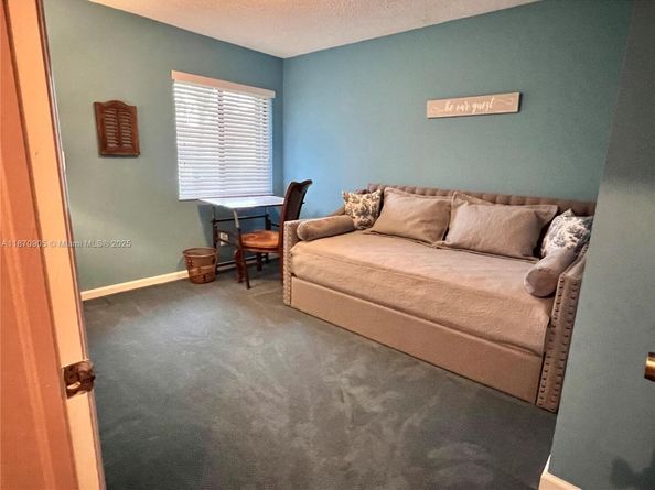 11590 SW 9th Ct, Pembroke Pines FL 33025