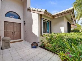 11590 SW 9th Ct, Pembroke Pines FL 33025