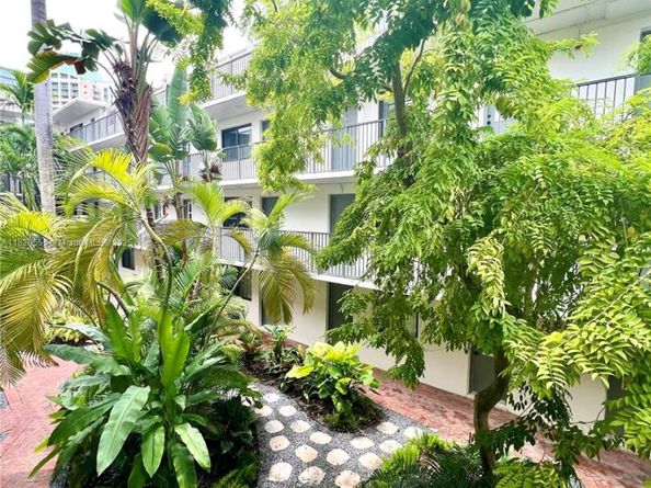 3240 Mary St S207, Miami FL 33133