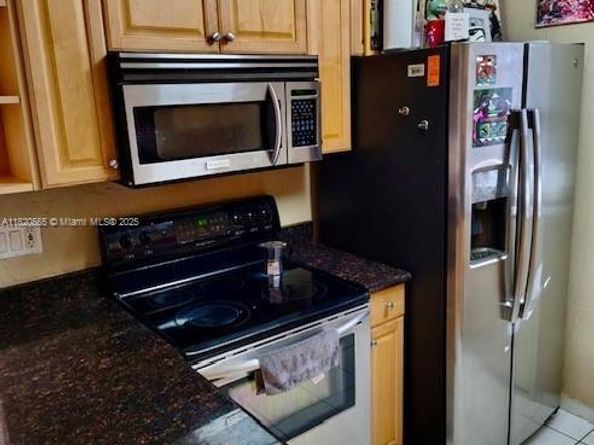 3240 Mary St S207, Miami FL 33133