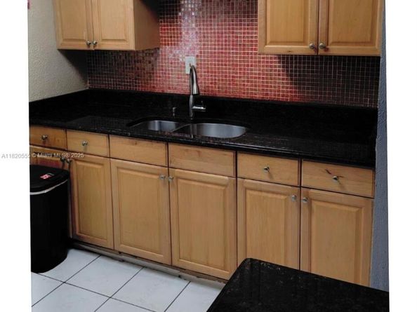 3240 Mary St S207, Miami FL 33133