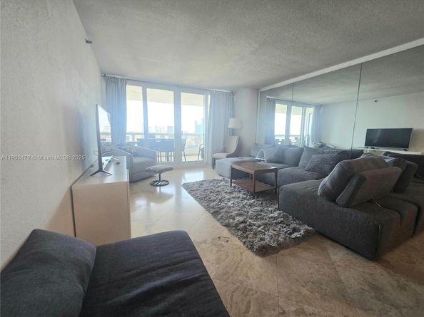 1717 N Bayshore Dr B4141, Miami FL 33132