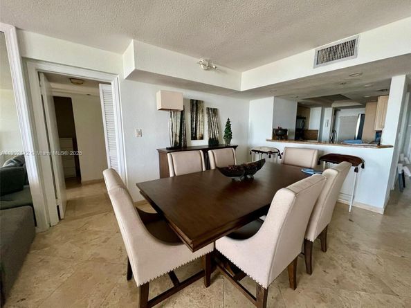 1717 N Bayshore Dr B4141, Miami FL 33132