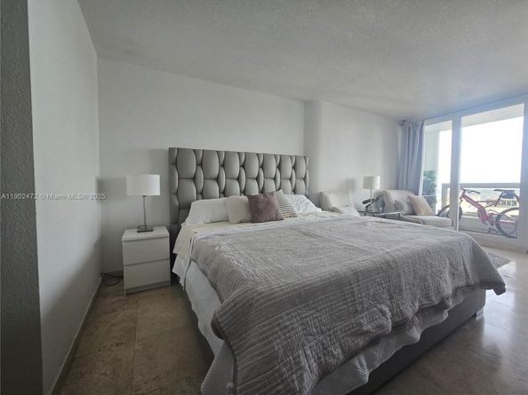 1717 N Bayshore Dr B4141, Miami FL 33132