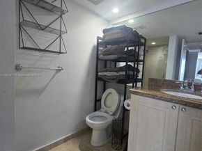 1717 N Bayshore Dr B4141, Miami FL 33132