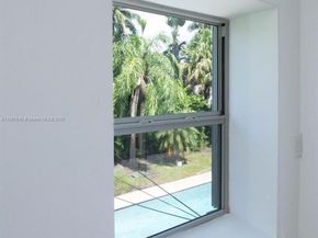 1255 Jackson St, Hollywood FL 33019